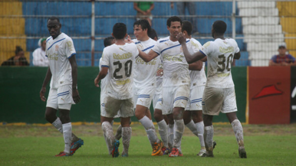 EN VIVO: Olimpia gana 2-0 en La Ceiba
