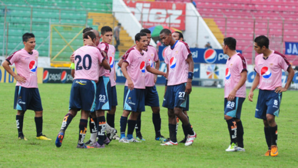 Pelea verbal entre Amado y 'Jocón'
