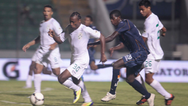 Nasralla: 'Sigue la improvisación en el fútbol hondureño'