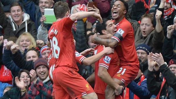 Liverpool le receta una sorpresiva paliza al Arsenal