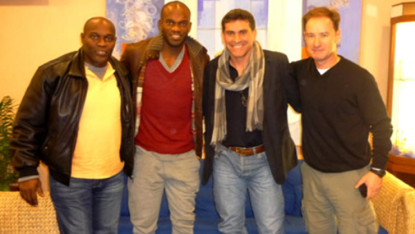 Suazo le da a Suárez buenas noticias