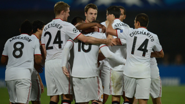 Van Persie la da el triunfo 100 en Champions al Manchester United