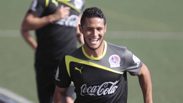 Alex López se volvió a poner la camisa de Olimpia