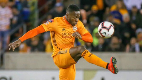 Fichajes Honduras: Óscar Salas y su probable futuro, DT hondureño al extranjero ¿Y Rubilio?