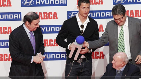 Cristiano gana premio a Mejor Jugador de la Liga española