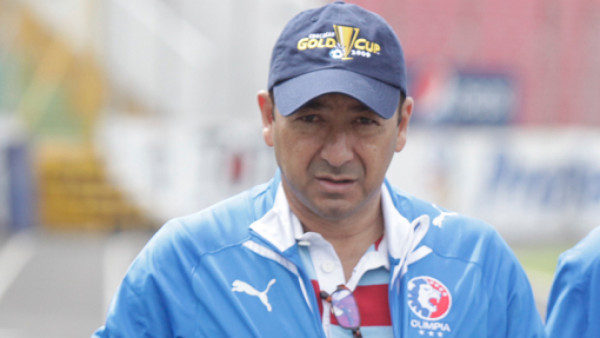 'Ponen a cualquier árbitro en partidos importantes”: Osman Madrid