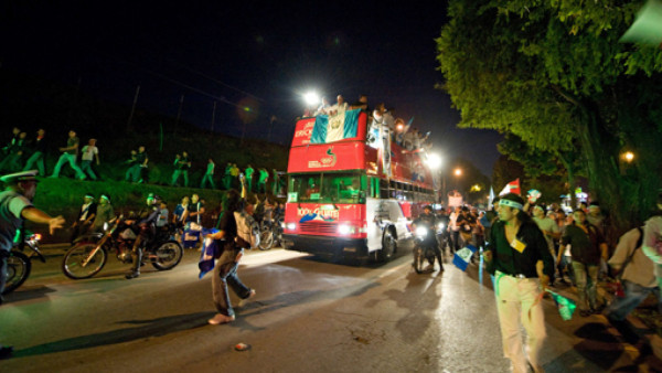 Impresionante recibimiento da Guatemala a su primer medallista