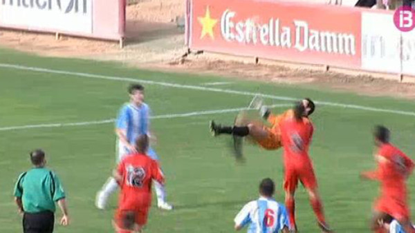 VIDEO: Portero del Alcúdia marca golazo de chilena