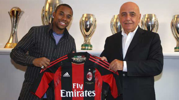 Robinho ficha por 4 años con el Milan