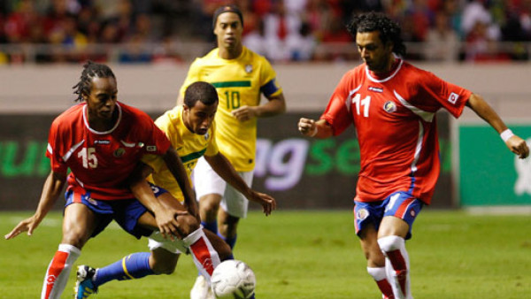 Brasil sufrió para ganarle a Costa Rica