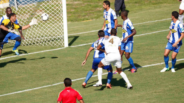 Victoria-Olimpia, en deuda