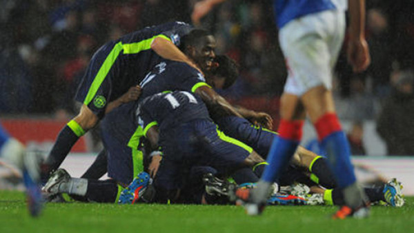 Golazo del hondureño Maynor Figueroa con el Wigan