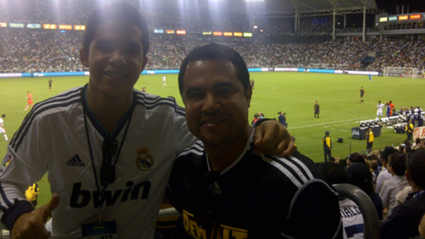 Mandá tus fotos de cómo celebraste el gol de 'Muma' si fuiste al Home Depot