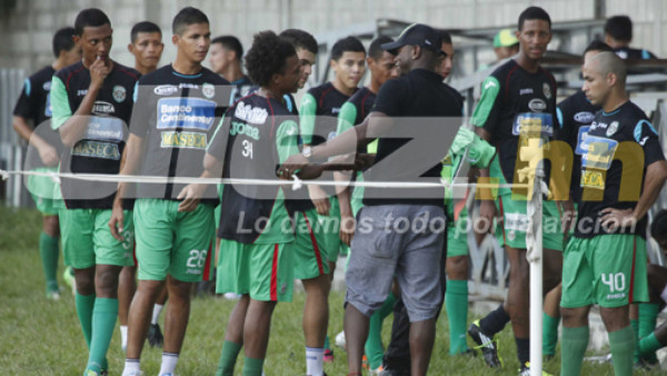 Erick Norales estuvo de visita en el Marathón