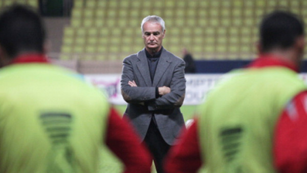 Ranieri explota contra sus jugadores: Si no ganamos, los voy a matar