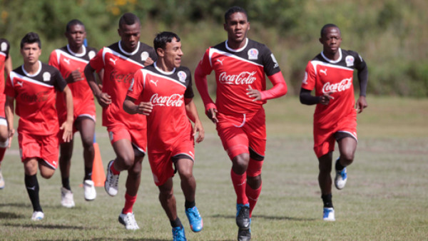 Bryan Beckeles se integró a la pretemporada de Olimpia