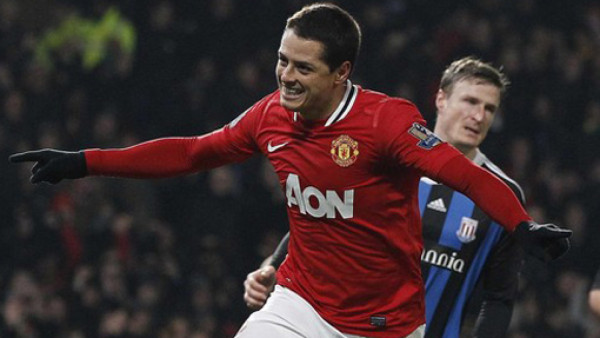 'Chicharito” fulminó al Stoke de Wilson