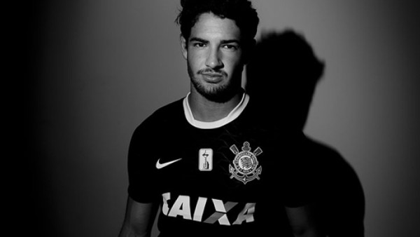 El Cortinthians confirma fichaje de Pato