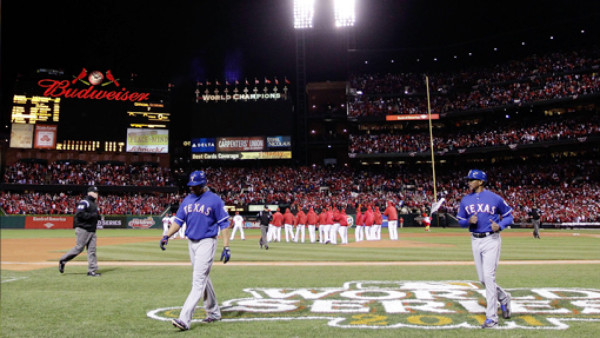 Cardenales pegan primero contra Ranger en primer juego de Serie Mundial