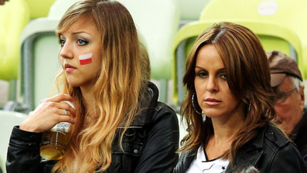 Las novias y esposas de los alemanes que engalanan la Euro