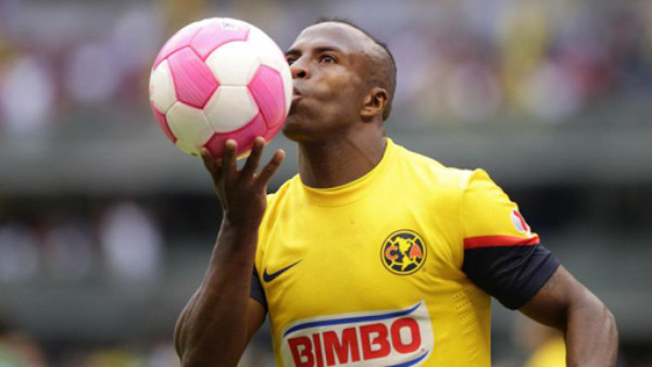 'Chucho” Benítez y sus goles en México