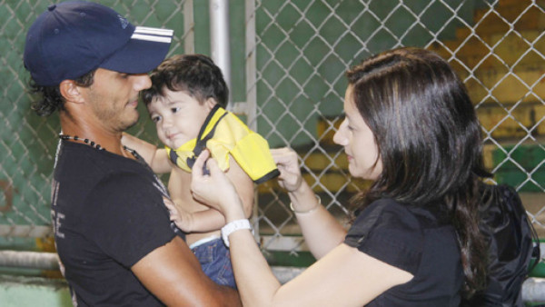 Bica viaja a Uruguay sin firmar con Real España