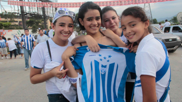 Locura total de la afición hondureña