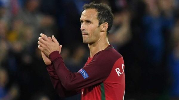 Ibrahimovic destaca en el 11 titular más 'viejo' de la Eurocopa