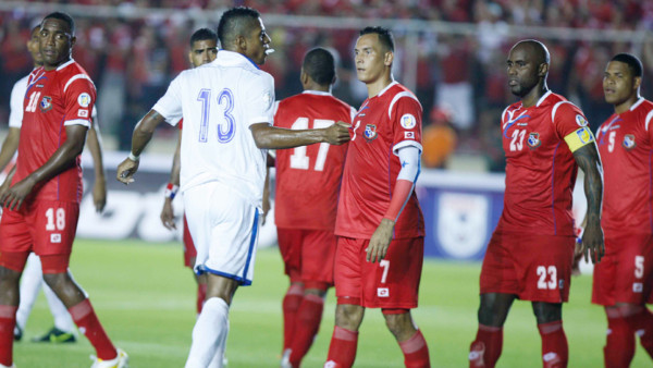 Honduras saca empate de oro