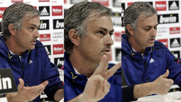 Los 'célebres” papelitos de Mourinho en conferencias