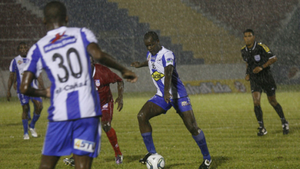 Jaime Rosales le dio el triunfo al Victoria contra Necaxa