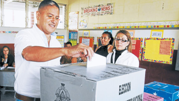 Futbolistas hondureños votaron a favor del deporte