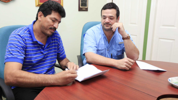 Carlos Martínez firmó por un año con Marathón