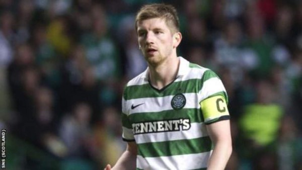 ¡Entre grandes! Emilio Izaguirre es escogido en el 11 histórico del Celtic de Escocia