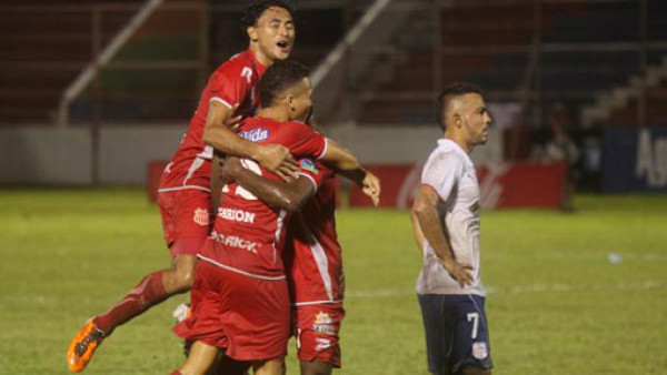 Vida desbanca al Olimpia del tercer lugar