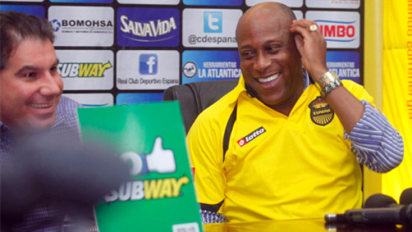 Hernán Medford tendrá asistente técnico hondureño
