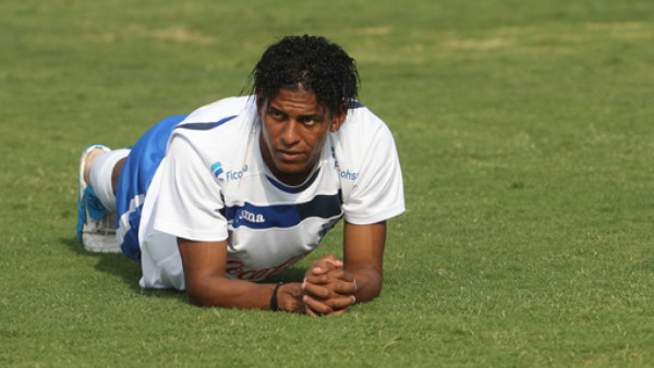 Carlo Costly se queda sin jugar en Honduras