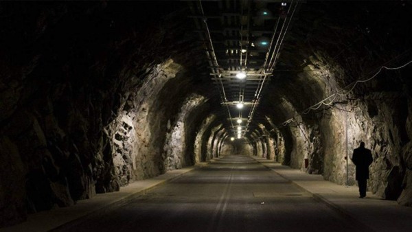 Por temor a covid-19, Estados Unidos envía a sus generales al 'búnker más seguro del mundo'