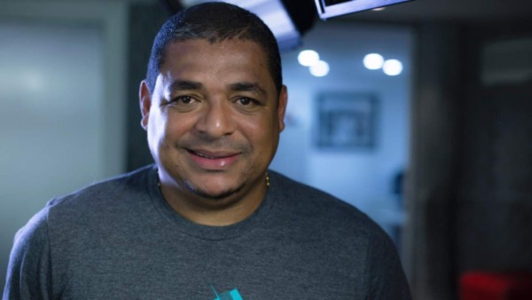 Irreconocible: Así luce Vampeta, campeón del mundo con Brasil en el Mundial del 2002