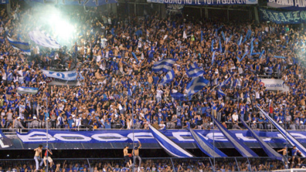 Aficionado muere en pleno juego de la Copa Sudamericana