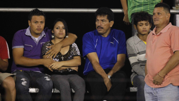 Carlos Martínez observó el partido Atlético Choloma-Marathón