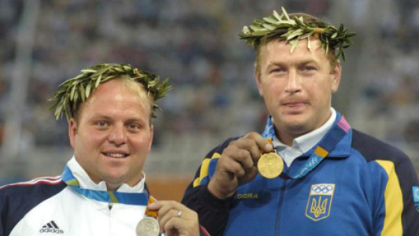 COI retira medallas a cuatro atletas que participaron en Juegos de 2004