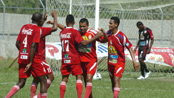 Real Sociedad y Atlético Choloma empatan y quedan comprometidos