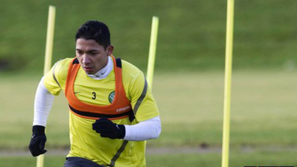 Emilio juega sus primeros 90 minutos