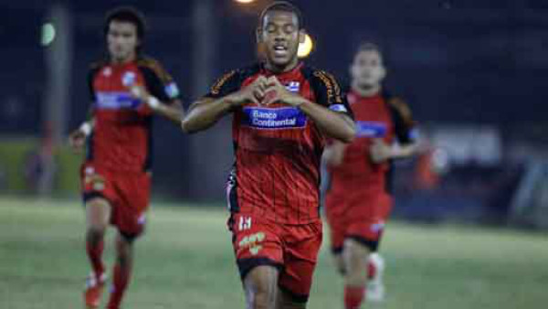 EN VIVO: ¡Olimpia amarga al Vida!