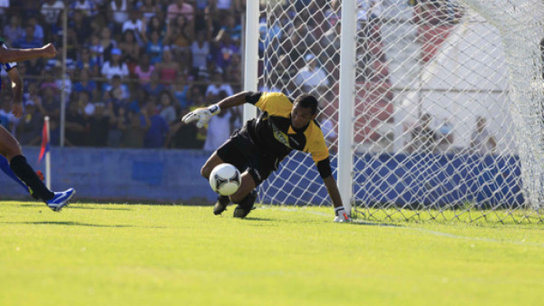 Orlin Vallecillo: 'Victoria mantiene equilibrio mental'