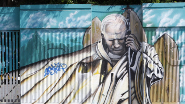 El Azteca, un estadio rodeado por arte en grafiti