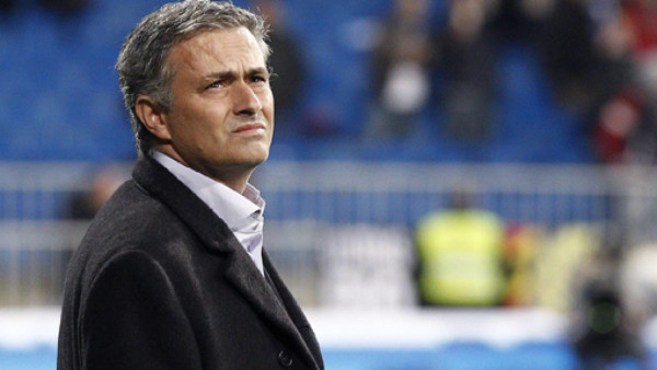 Emotiva ovación a Mourinho y casi llora