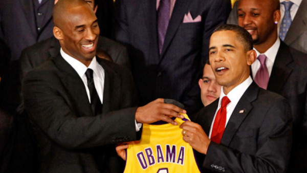 Obama ganó por goleada con los deportistas