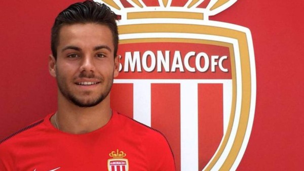 ¡BOMBAZOS! Dani Alves cerca de un acuerdo; barrida en el Barça y James al Bayern